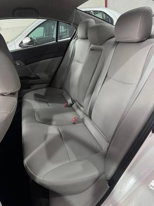 HONDA CIVIC 1.8 LXS 16V FLEX 4P AUTOMÁTICO